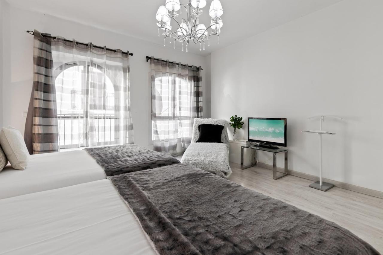 Apartamento Amplio Y Luminoso En 1 Linea Playa *