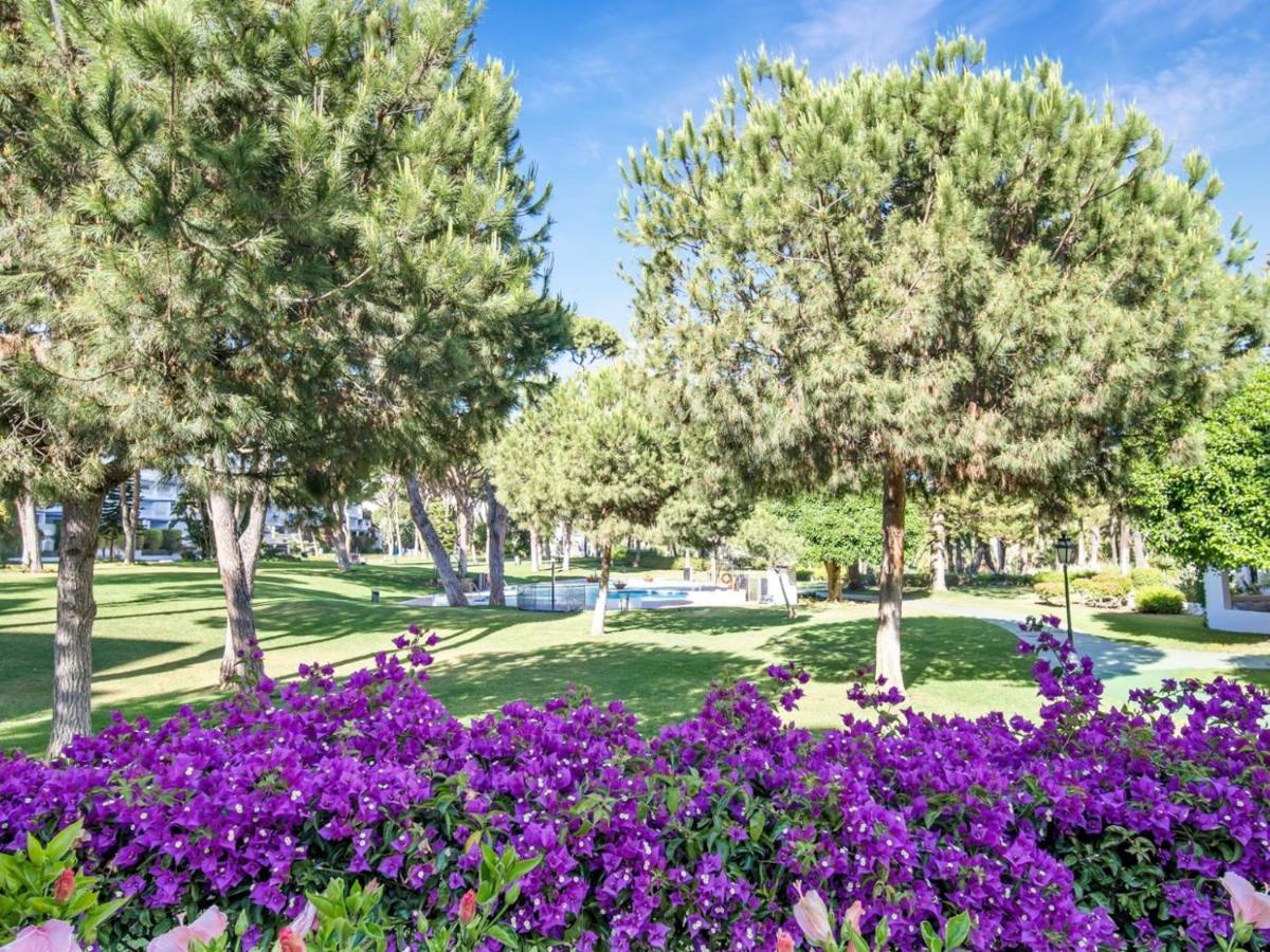 Apartamento Amplio Y Luminoso En 1 Linea Playa Marbella